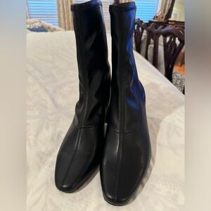 Donald pliner leather boots